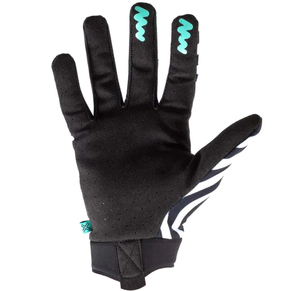 Fuse Omega Sonar Glove - Black/White 4 Fuse Omega Sonar Glove - Black/White - Image 2