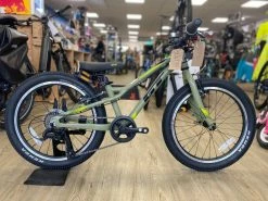 GT Stomper Ace 20-inch 2021 Mountain Bike