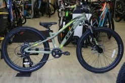 GT Stomper Ace 24-inch 2021 Mountain Bike